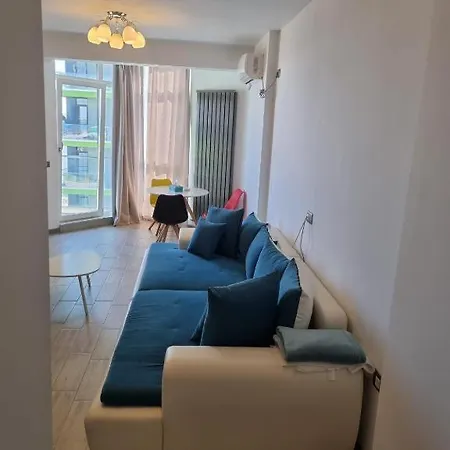 Hampton 4 By Alz Năvodari