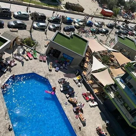 Apartment Hampton 4 By Alz Năvodari