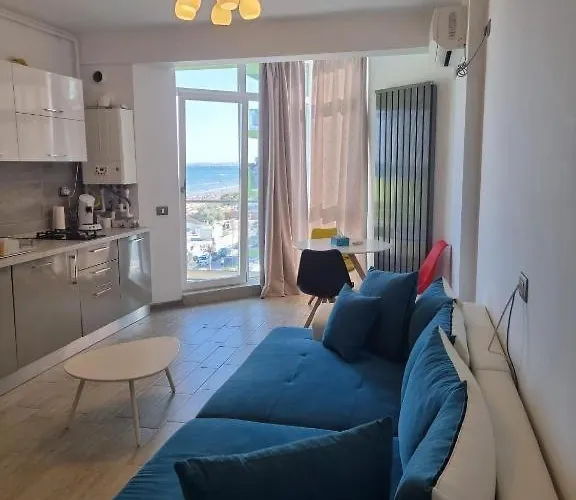 Διαμέρισμα Hampton 4 By Alz Năvodari